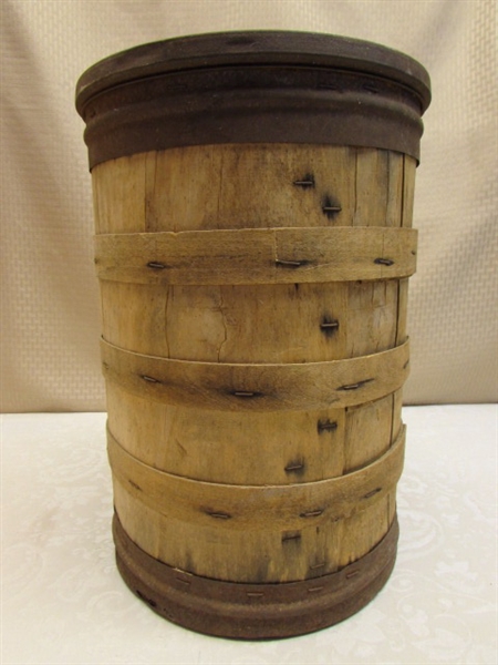 VINTAGE WOOD BARREL WITH RUSTY METAL TRIM