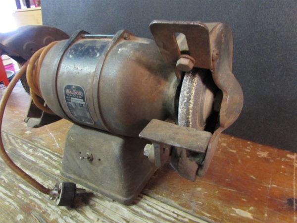 BALDOR BENCH GRINDER