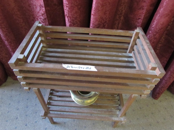 WOOD SLAT PLANT STAND