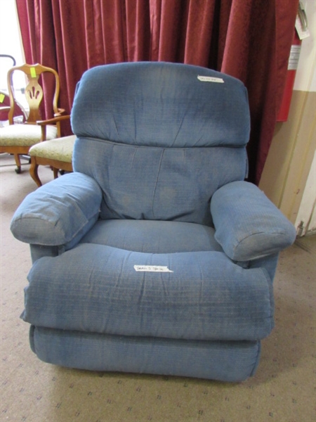 BLUE ROCKER RECLINER