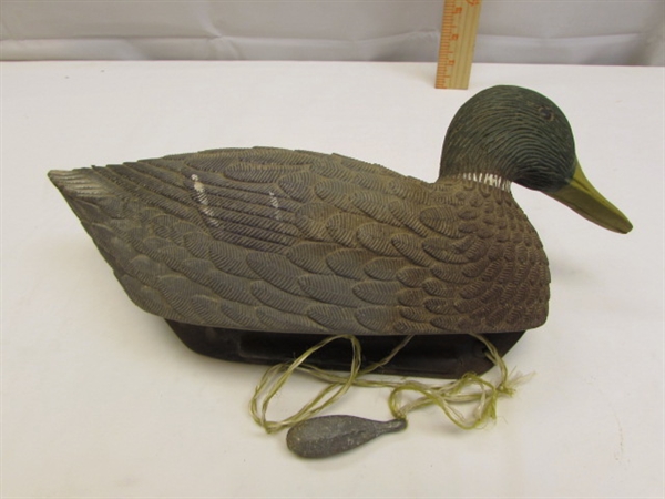 4 PLASTI-DUK DUCK DECOYS