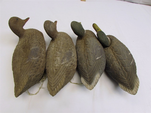 4 PLASTI-DUK DUCK DECOYS