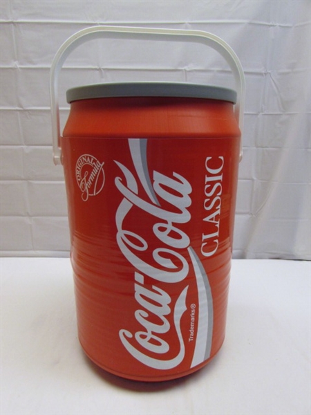 COCA-COLA CAN COOLER WITH HANDLE