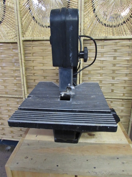 TABLETOP WOOD BAND SAW