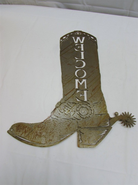 COWBOY BOOT METAL WELCOME SIGN