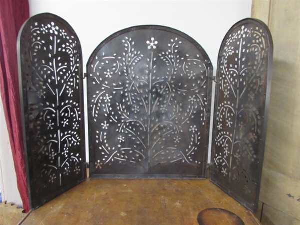 ORNATE TRI-FOLD FIREPLACE SCREEN