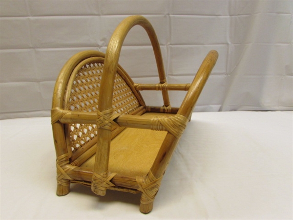 RATTAN MAGAZINE/BOOK HOLDER/RACK