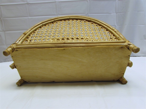 RATTAN MAGAZINE/BOOK HOLDER/RACK