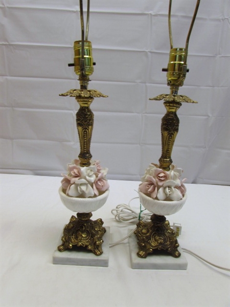 VINTAGE PAIR OF ITALIAN TABLE LAMPS