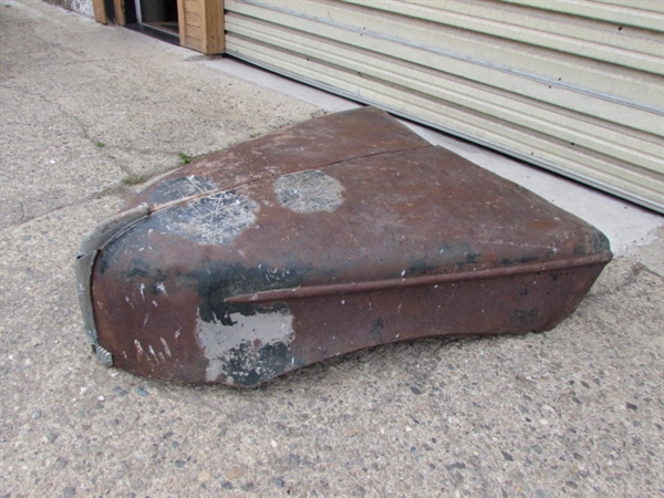 VINTAGE FORD V8 HOOD YARD ORNAMENT