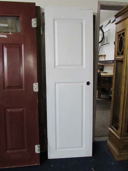 NARROW INTERIOR DOOR