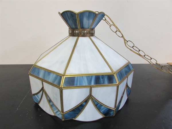 BLUE & WHITE STAINED GLASS HANGING LIGHT