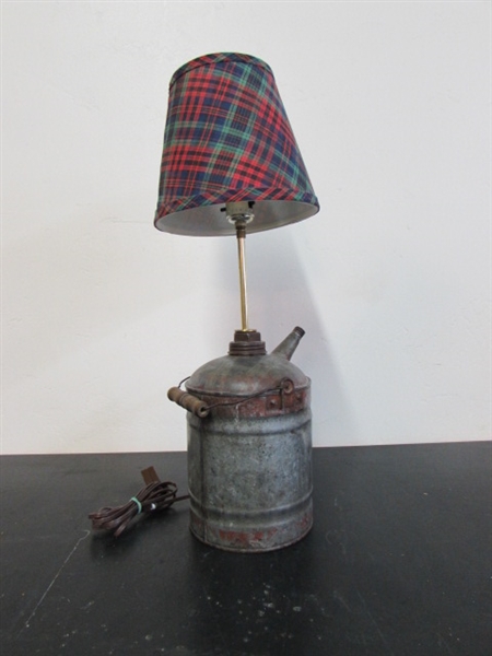 1 GALLON VINTAGE GAS CAN TABLE LAMP