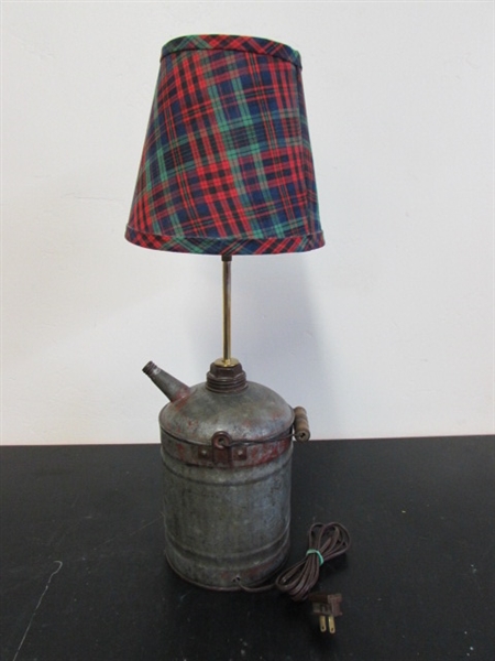 1 GALLON VINTAGE GAS CAN TABLE LAMP