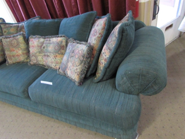 DK. GREEN CHENILLE COUCH