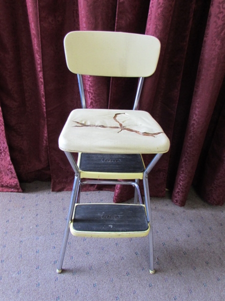 VINTAGE COSCO STOOL-STEP STOOL