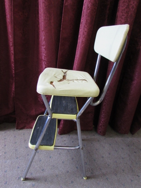 VINTAGE COSCO STOOL-STEP STOOL