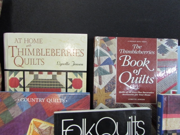 QUILTER'S DELIGHT - BOOKS/MAGAZINES & HANDMADE QUILTED THROW PILLOWS
