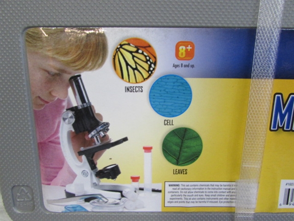 BRAND NEW VIVITAR 28 PIECE MICROSCOPE SET