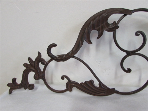 ORNAMENTAL METAL WALL ART