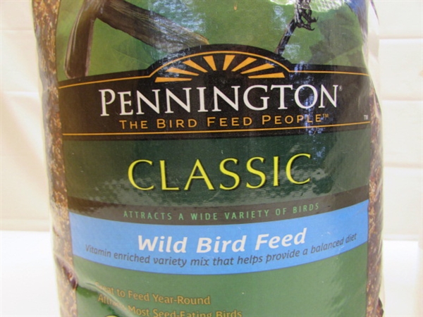 PENNINGTON WILD BIRD FEED.