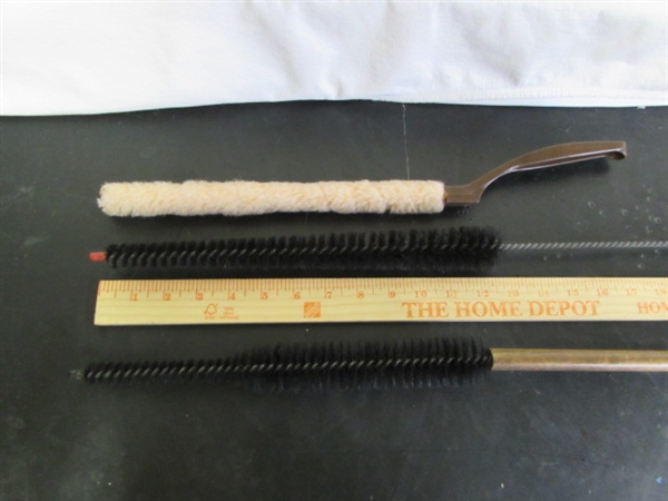 SET OF 3 CLEANING BRUSHES