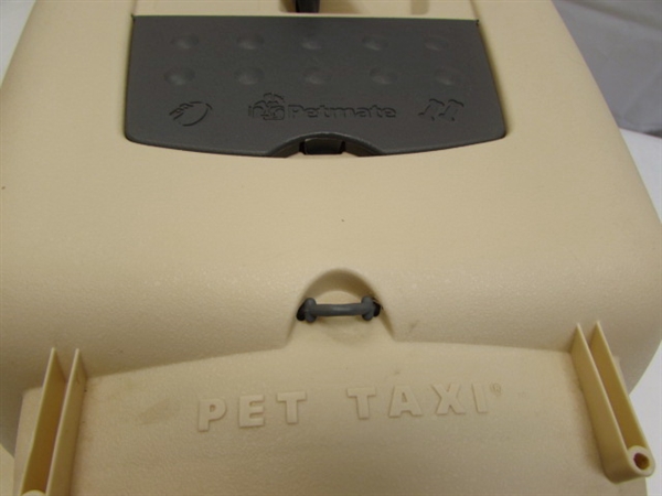 PET TAXI