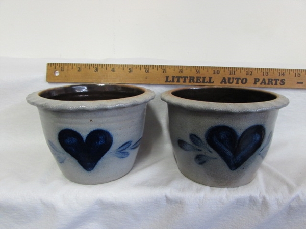 LOVELY POTTERY SET!