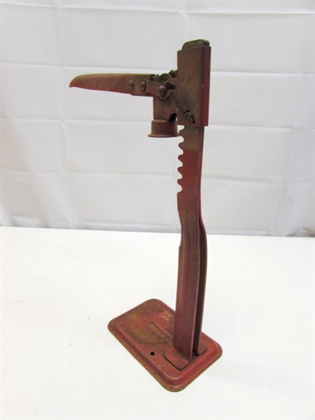 VINTAGE CLIMAX BOTTLE CAPPER