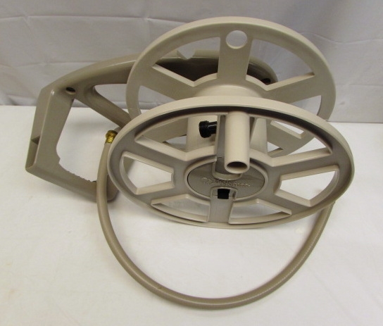 DELUXE WALL MOUNTED HOSE REEL. NEW!!