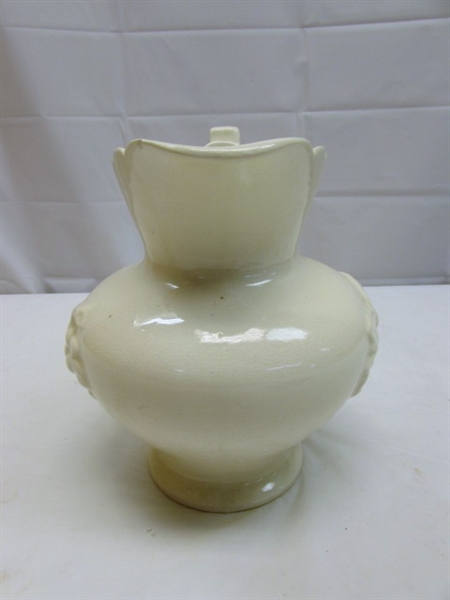 VINTAGE/ANTIQUE WASH BASIN AND PITCHER