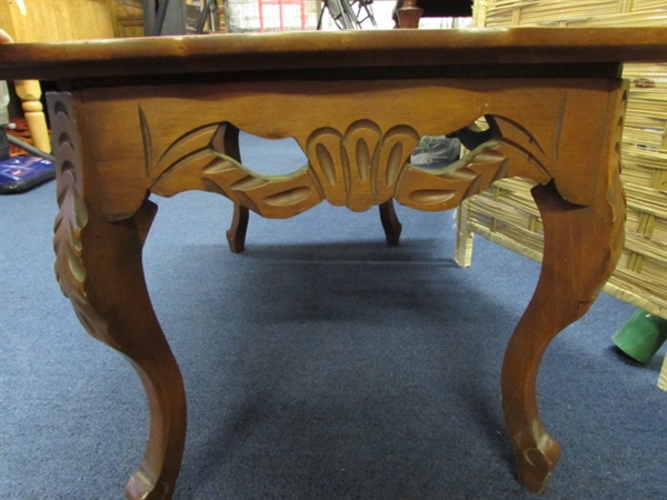 CARVED BIRD COFFEE TABLE WITH GLASS OVERLAY