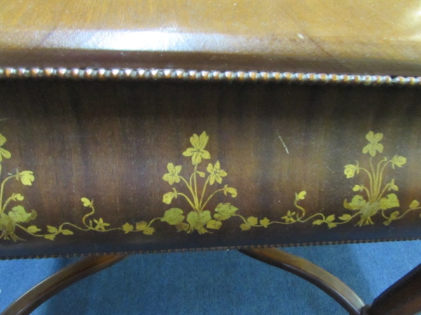 GORGEOUS ANTIQUE FOYER TABLE