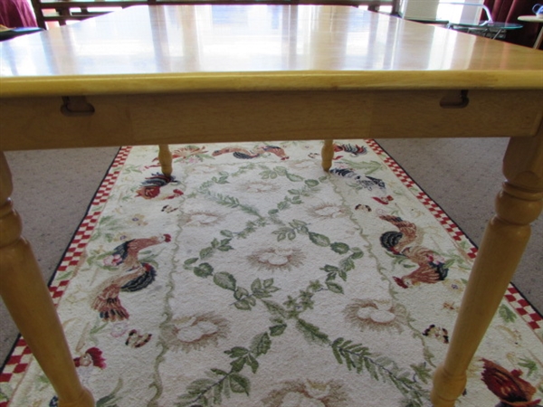 SOLID HARDWOOD DINING TABLE W/ATTACHED LEAF