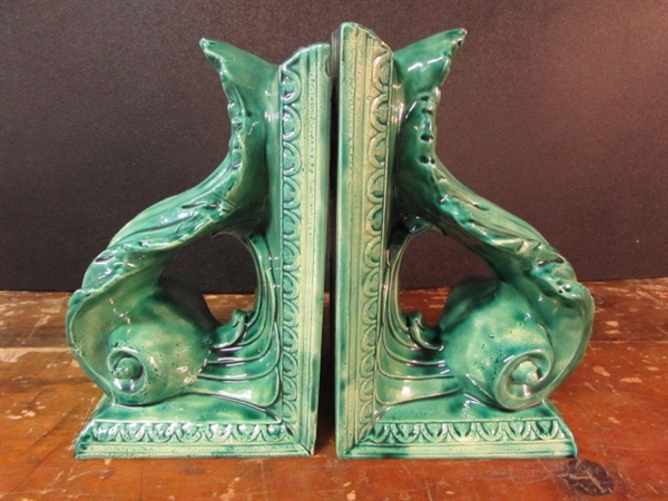 BEAUTIFUL CERAMIC BOOKENDS