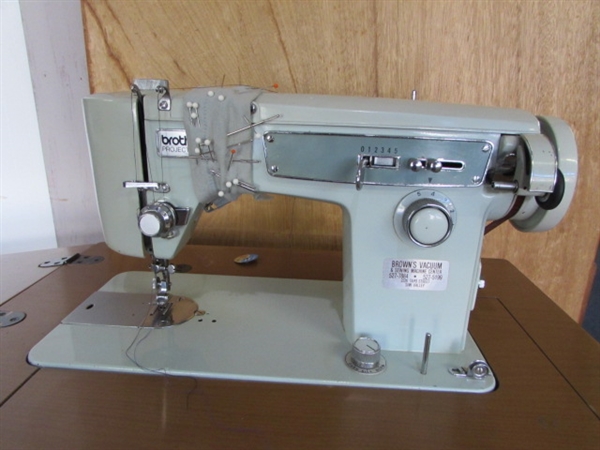 BROTHER SEWING MACHINE IN CABINET