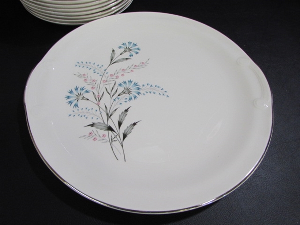 BEAUTIFUL MID-CENTURY CHINA SET