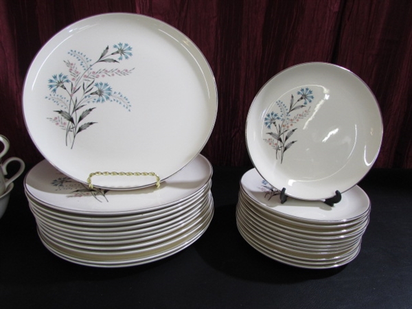 BEAUTIFUL MID-CENTURY CHINA SET