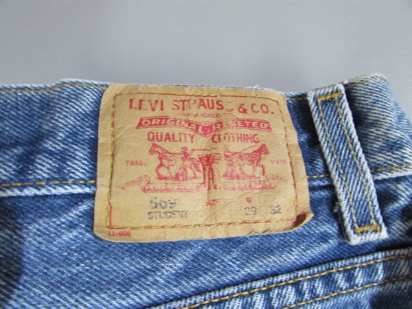 3 PAIR LEVI'S 569 JEANS