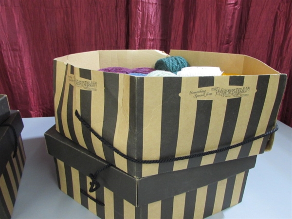 HAT BOXES WITH YARN