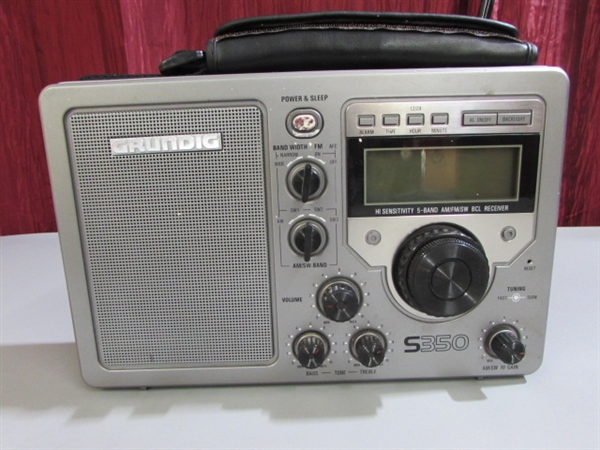 GRUNDIG AM/FM/SHORTWAVE RADIO