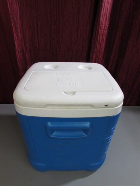 IGLOO ICE CHEST