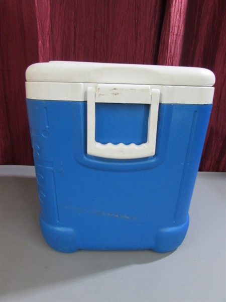 IGLOO ICE CHEST