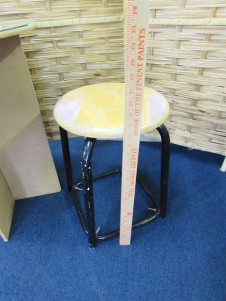 SMALL TABLE AND STOOL