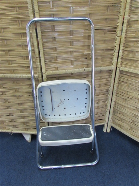 VINTAGE METAL FOLDING COSCO STEP STOOL