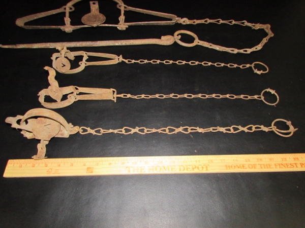 VINTAGE STEEL TRAPS