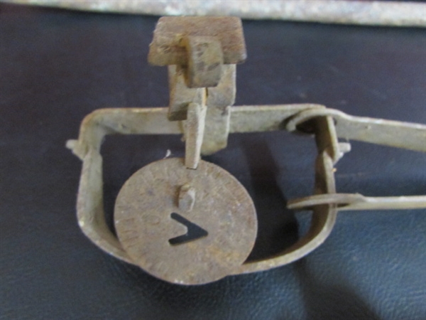 VINTAGE STEEL TRAPS