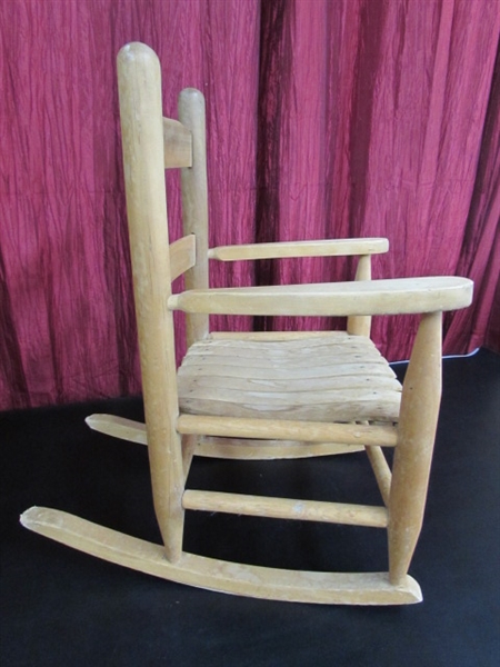 CHILDS WOOD ROCKING CHAIR