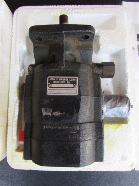 HYDRAULIC PUMP FOR A LOG SPLITTER