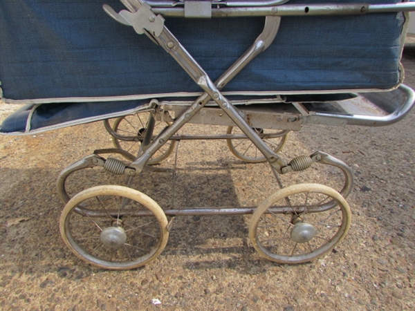 VINTAGE BABY BUGGY/STROLLER